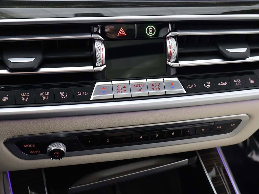 Used 2021 BMW X5 xDrive40i w/ Premium Package 2 image 57