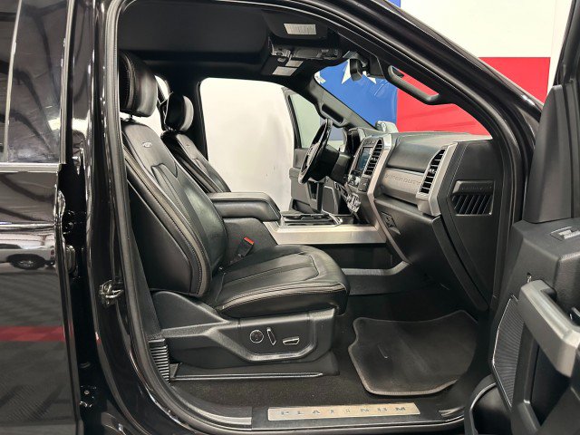 Used 2019 Ford F250 Platinum w/ FX4 Off-Road Package AWD/4WD image 8