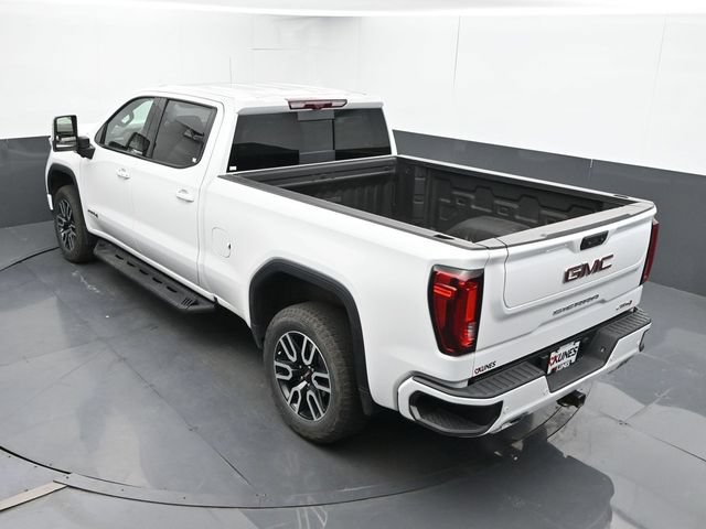 Used 2025 GMC Sierra 1500 AT4 w/ Technology Package AWD/4WD image 40