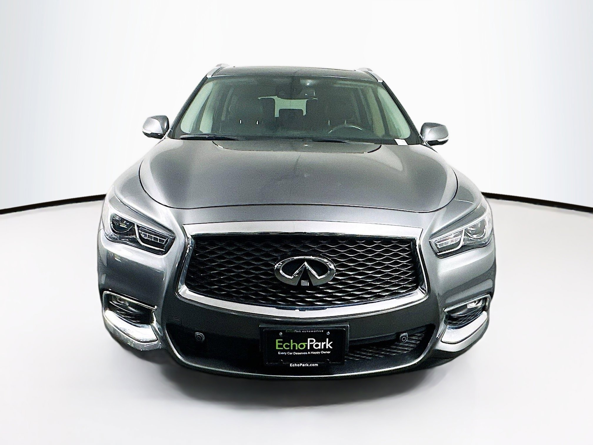 Used 2019 INFINITI QX60 Luxe w/ Essential Package FWD image 2