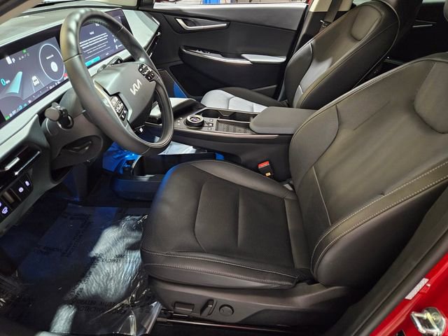Used 2024 Kia EV6 Wind image 11