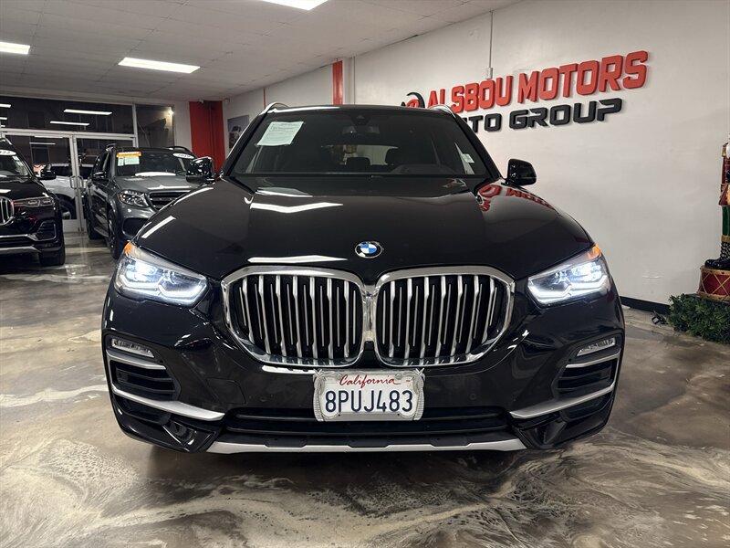Used 2019 BMW X5 xDrive40i w/ Premium Package 2 AWD/4WD image 2