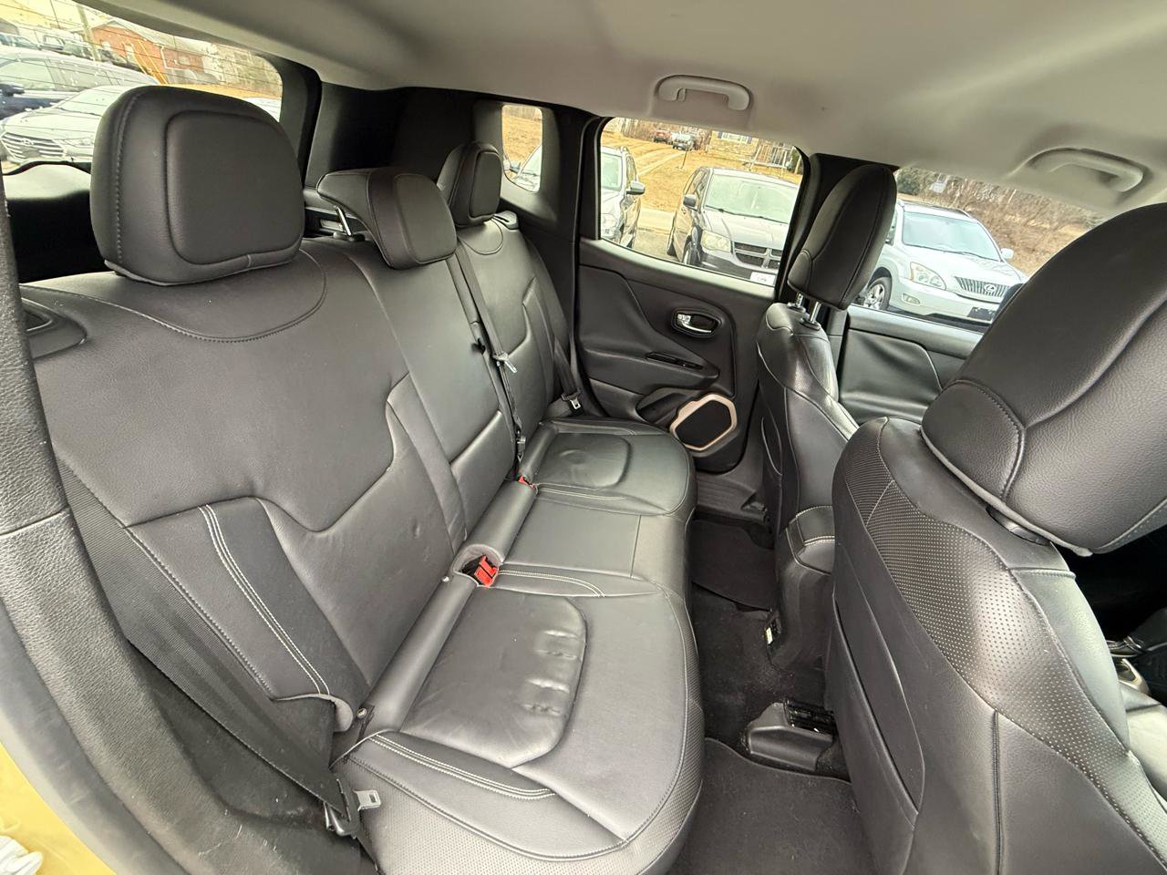 Used 2015 Jeep Renegade Limited FWD image 25
