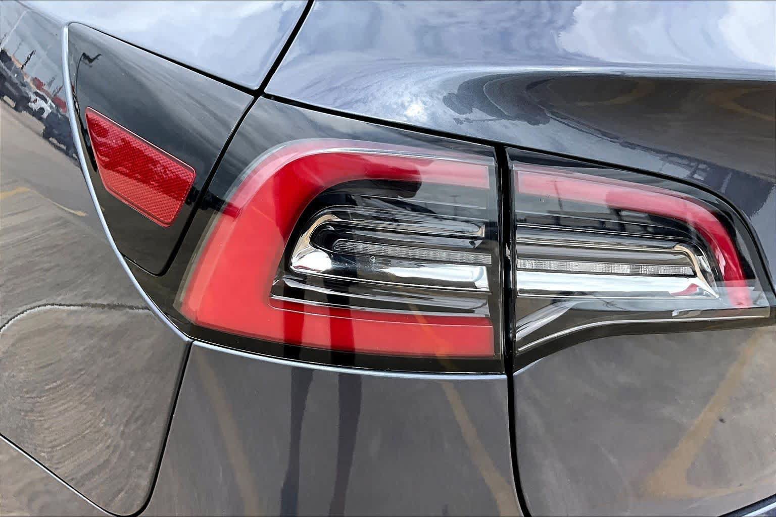 Used 2023 Tesla Model 3 Standard Range RWD image 27