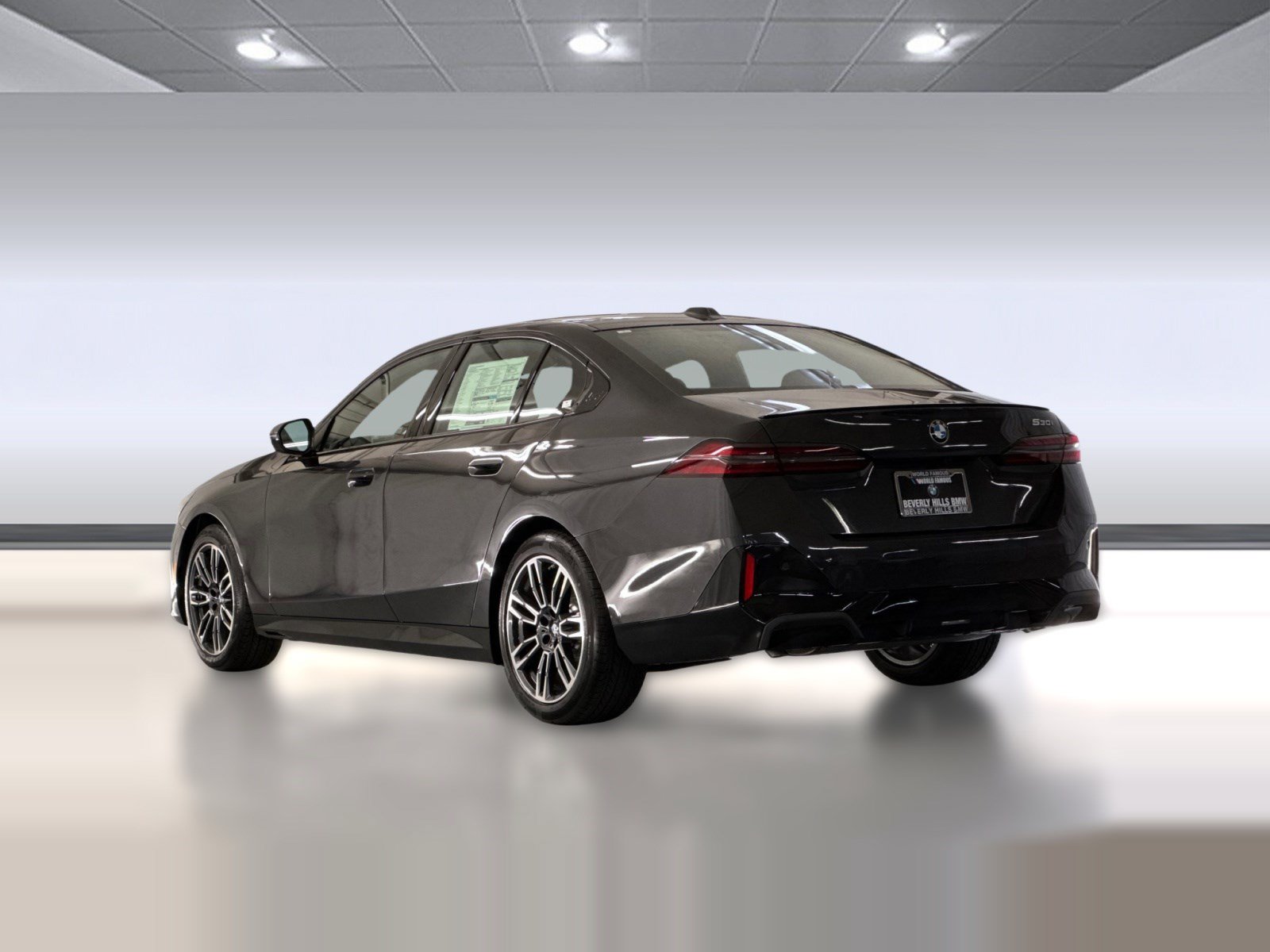 Used 2026 BMW 530i w/ M Sport Package RWD image 3