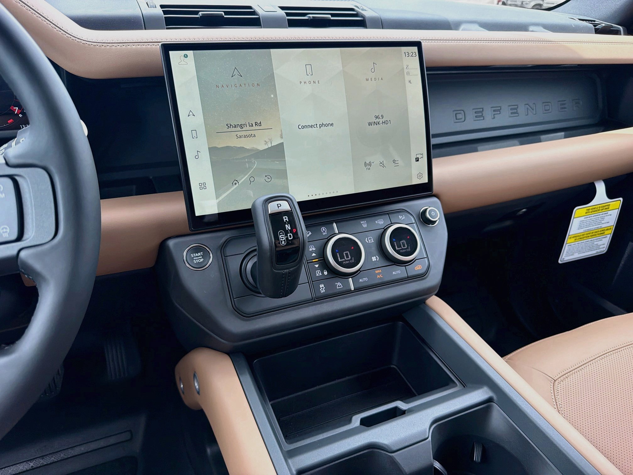 New 2026 Land Rover Defender 110 S AWD/4WD image 28