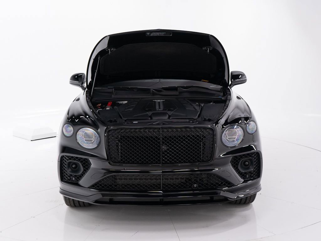 Used 2022 Bentley Bentayga AWD/4WD image 45