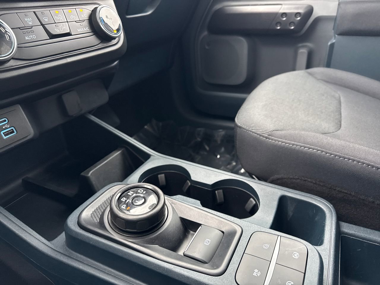 Used 2023 Ford Maverick XL image 24