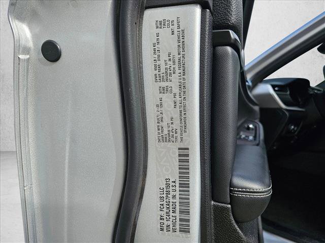 Used 2023 Jeep Grand Cherokee L Laredo image 26