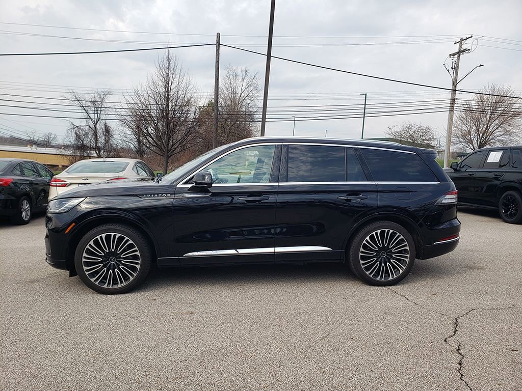 Used 2025 Lincoln Aviator Black Label AWD/4WD image 8