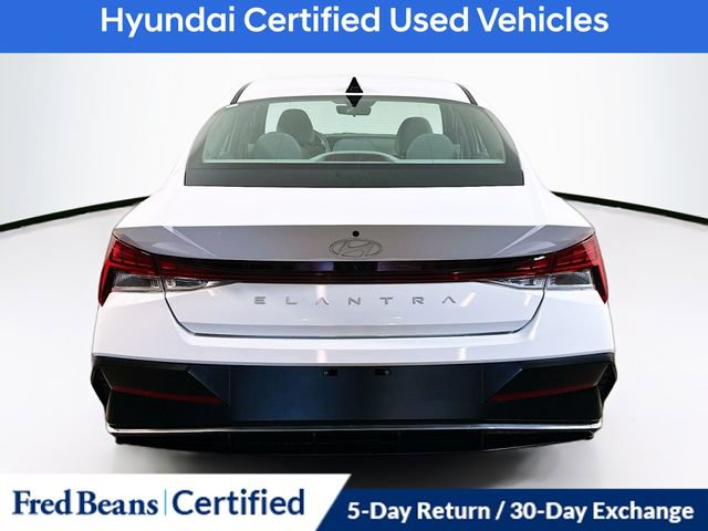 Used 2025 Hyundai Elantra SEL FWD image 23