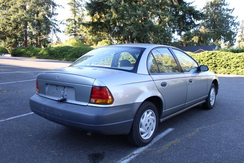 Used 1996 Saturn S-Series SL FWD image 3