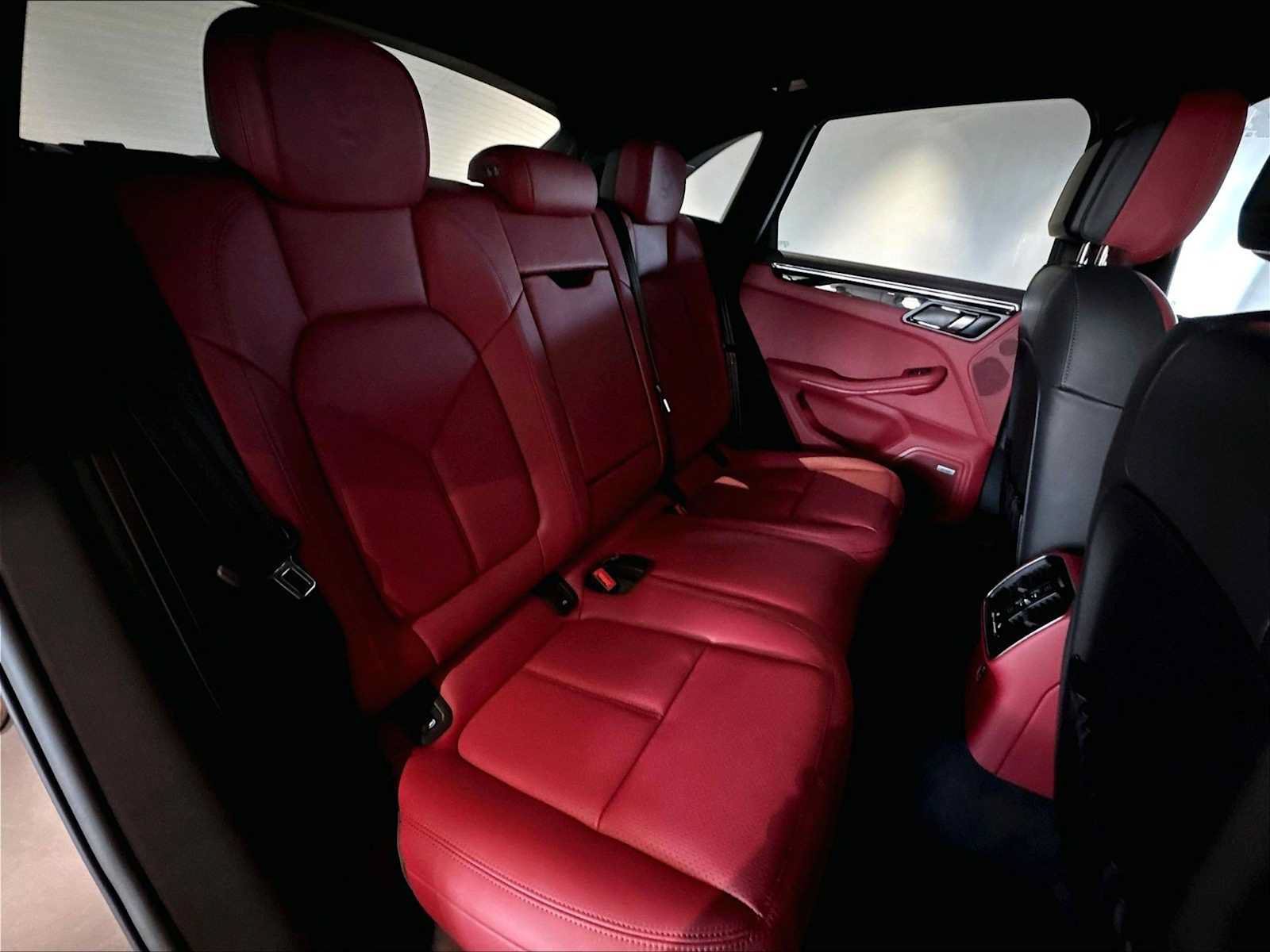 New 2026 Porsche Macan S AWD/4WD image 29