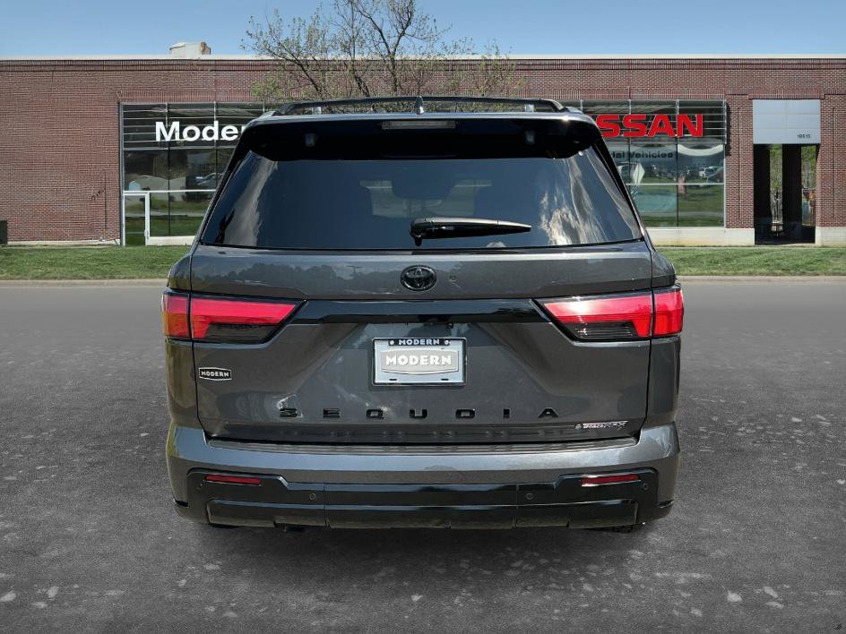 Used 2026 Toyota Sequoia Platinum AWD/4WD image 3