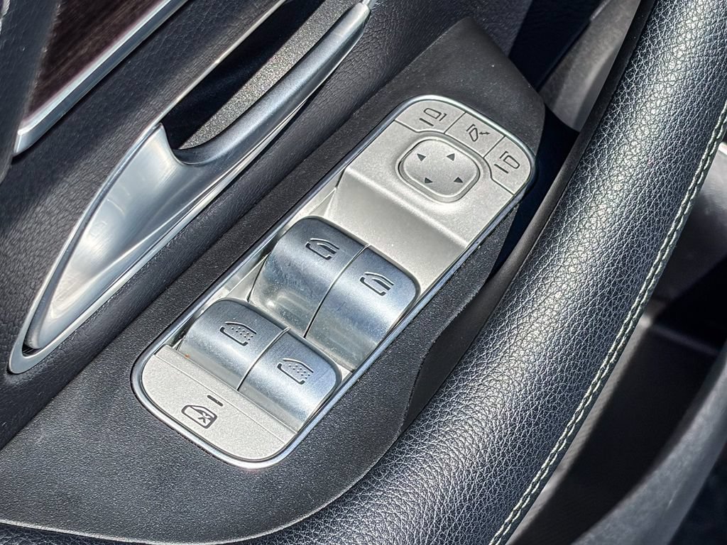 Used 2023 Mercedes-Benz GLS 450 4MATIC image 48
