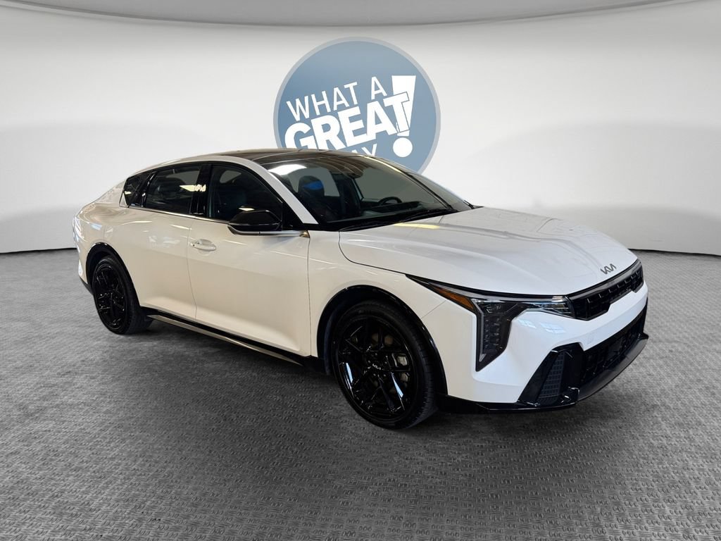 Certified 2025 Kia K4 GT-Line Turbo FWD image 1