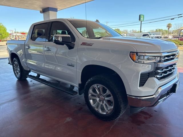Used 2026 Chevrolet Silverado 1500 LTZ w/ Z71 Off-Road Package AWD/4WD image 3