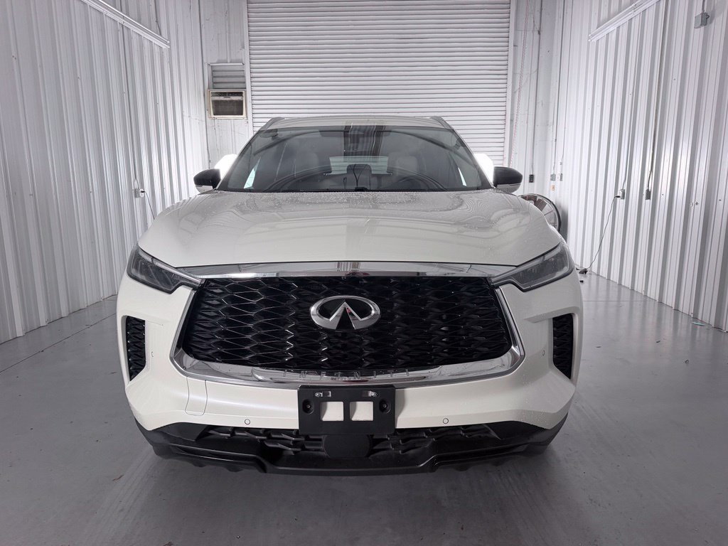 Certified 2024 INFINITI QX60 Luxe w/ Cargo Package FWD image 2