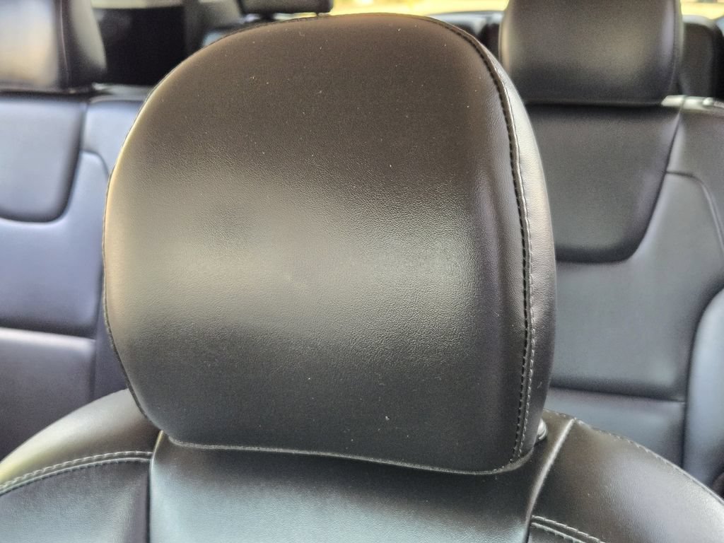 Used 2020 Kia Telluride LX FWD image 17