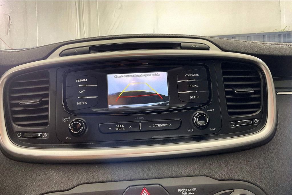Used 2016 Kia Sorento FWD w/ LX Convenience Package image 29