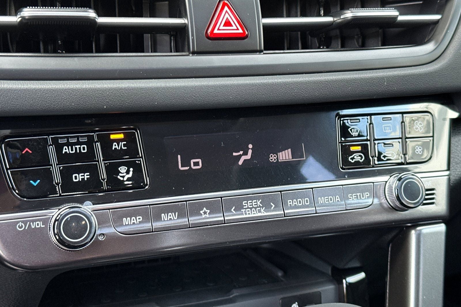 New 2026 Kia Seltos EX FWD image 21