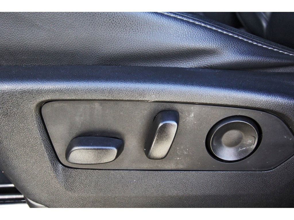 Used 2021 Chevrolet Tahoe Z71 w/ Z71 Signature Package image 25