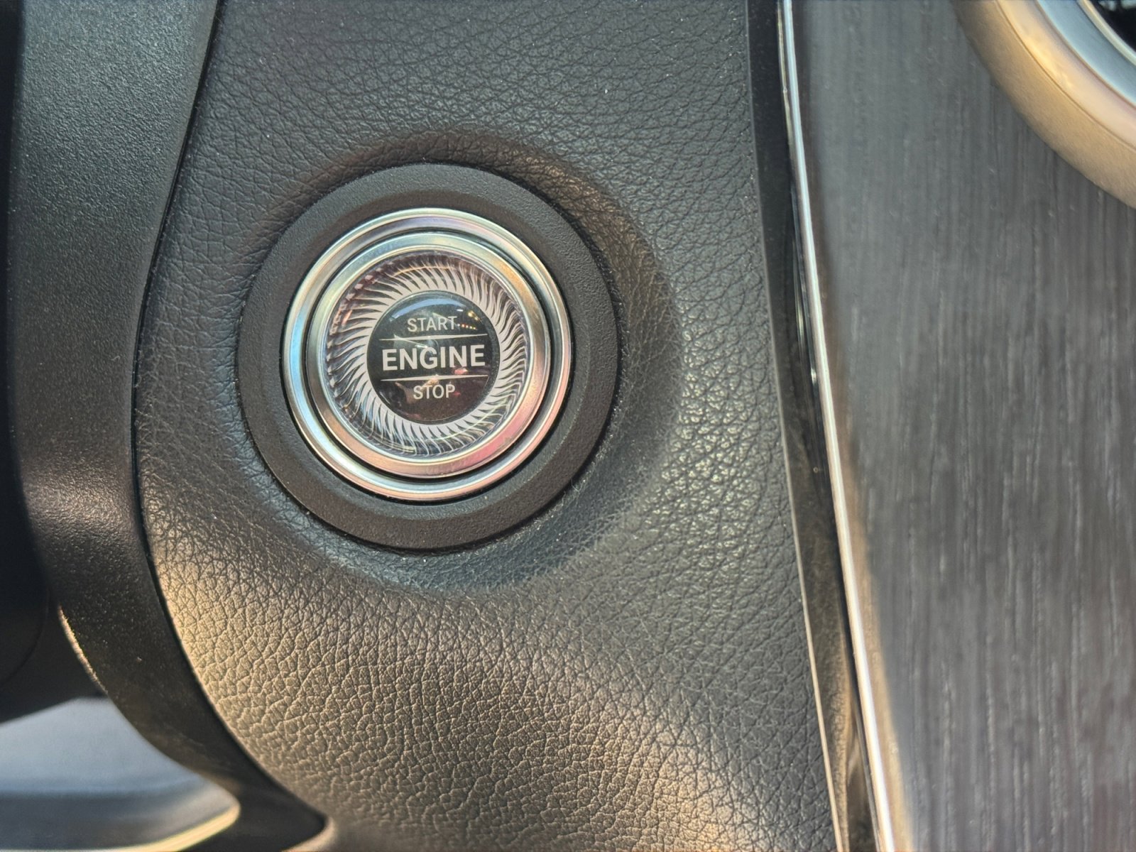 Used 2020 Mercedes-Benz GLC 300 4MATIC image 19