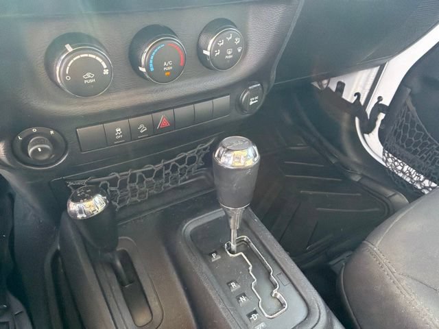 Used 2015 Jeep Wrangler Sport w/ Quick Order Package 24S AWD/4WD image 14