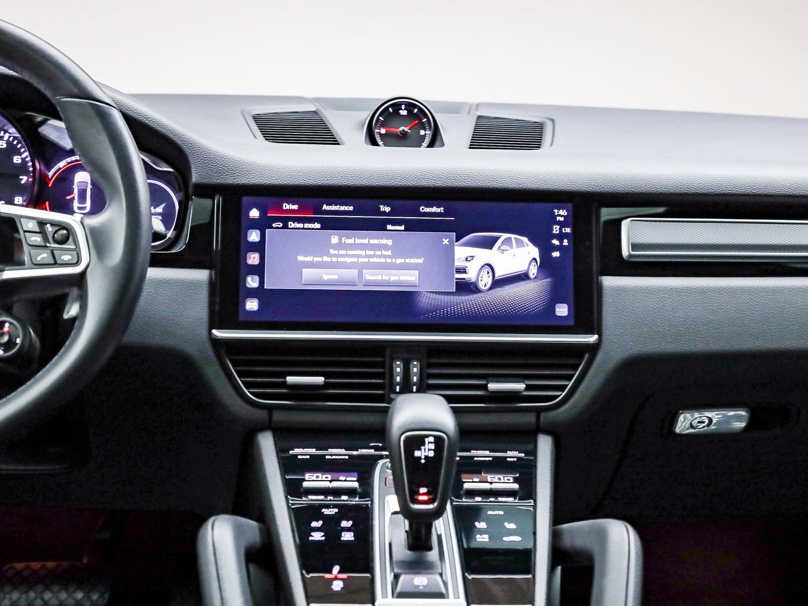 Certified 2022 Porsche Cayenne Platinum Edition AWD/4WD image 18