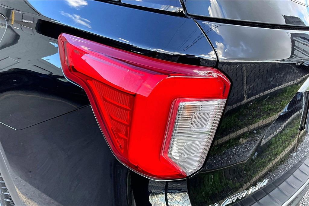 Used 2022 Ford Explorer Platinum w/ Equipment Group 601A image 30