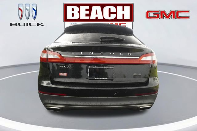 Used 2016 Lincoln MKX Reserve w/ Technology Package FWD image 4