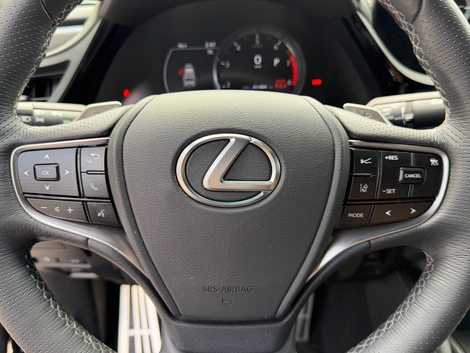 Used 2023 Lexus ES 350 F Sport w/ Accessory Package (Z2) FWD image 21