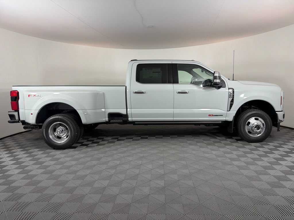 New 2026 Ford F350 Lariat w/ Lariat Premium Package AWD/4WD image 2