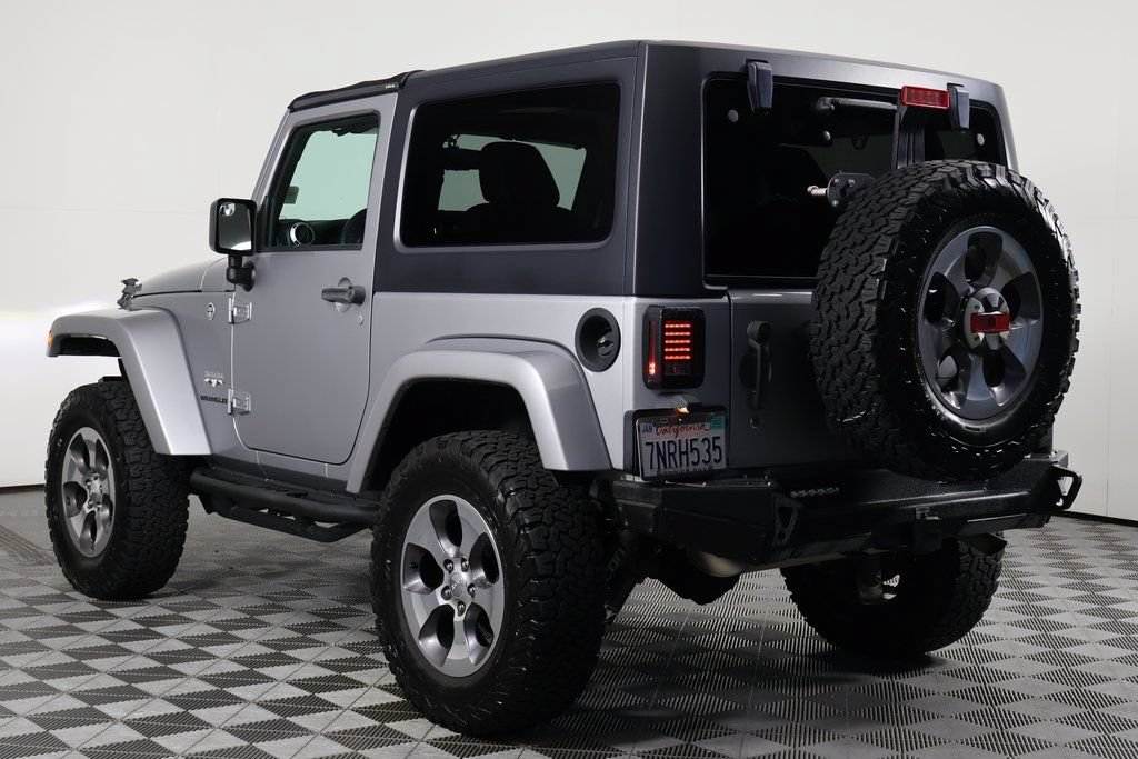 Used 2016 Jeep Wrangler Sahara w/ Connectivity Group AWD/4WD image 6