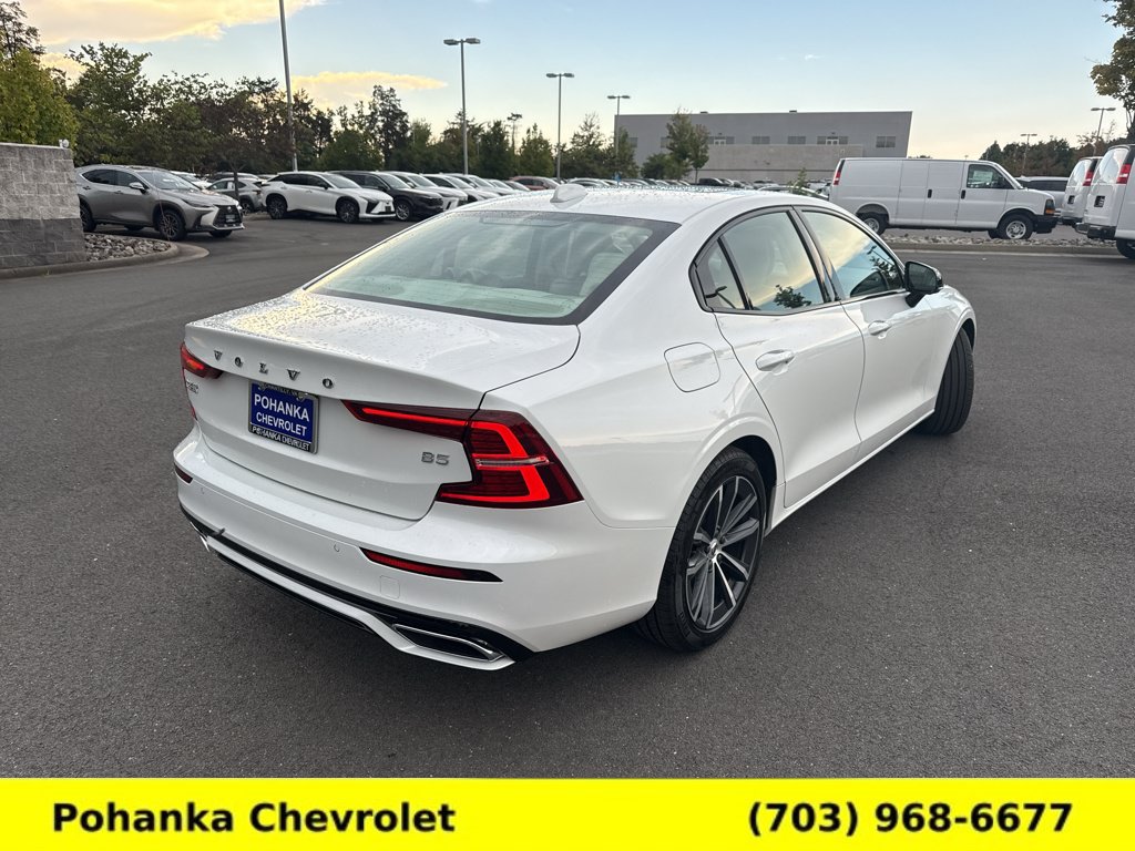 Used 2022 Volvo S60 B5 Momentum w/ Premium Package FWD image 7