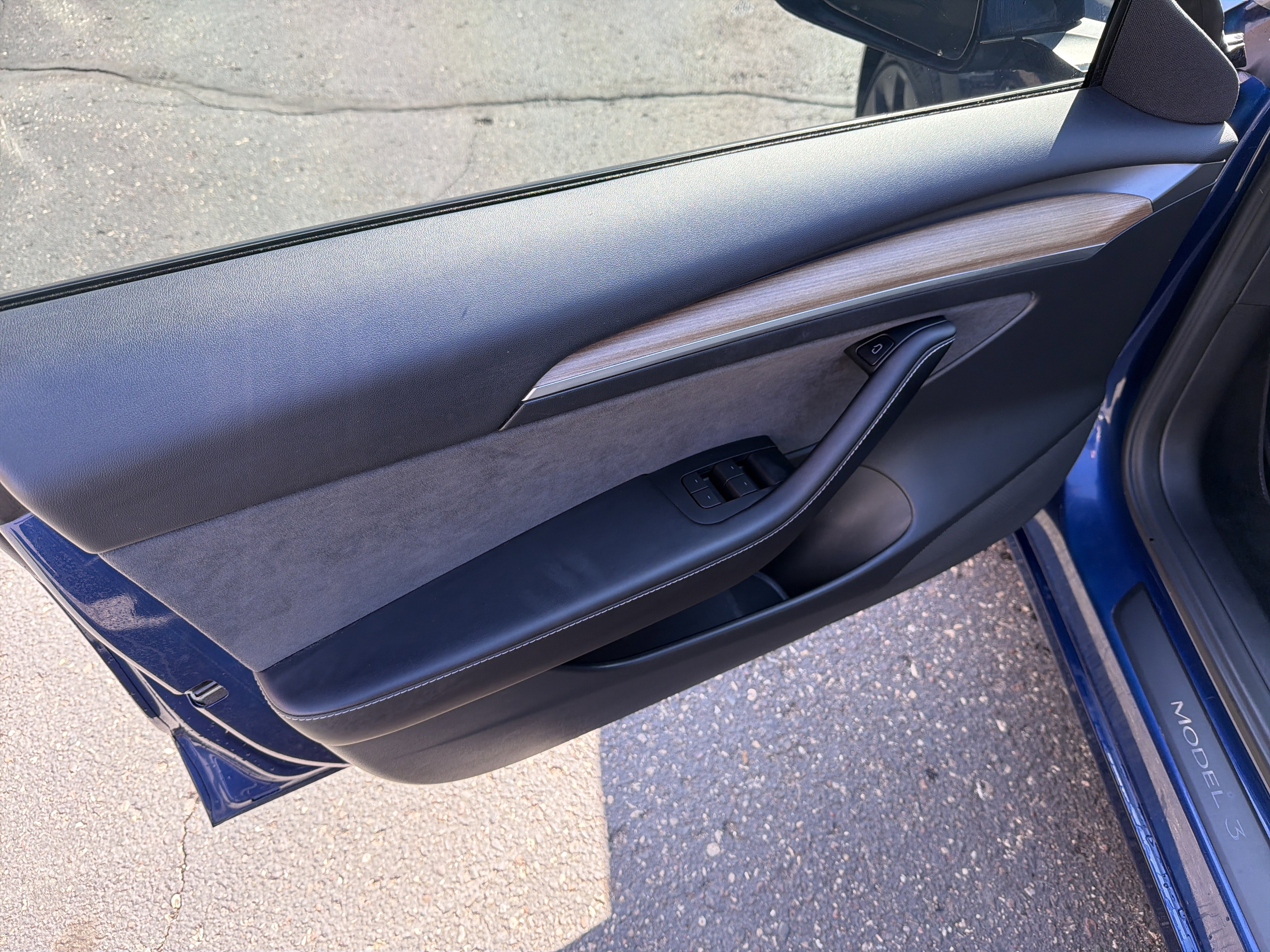 Used 2023 Tesla Model 3 Performance image 14