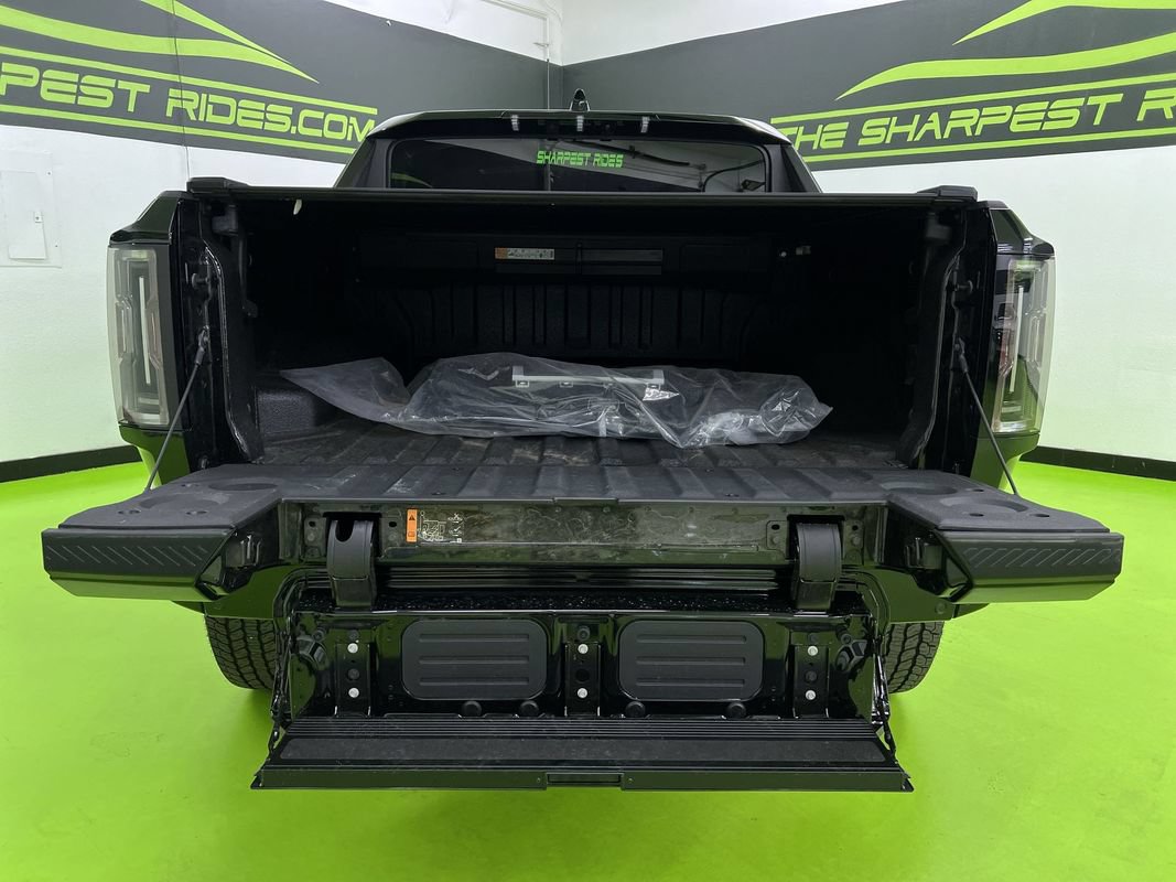 Used 2025 GMC Hummer EV 2X AWD/4WD image 9