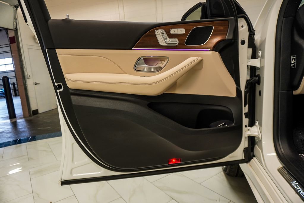 Used 2025 Mercedes-Benz GLE 450 4MATIC Coupe w/ Night Package image 21