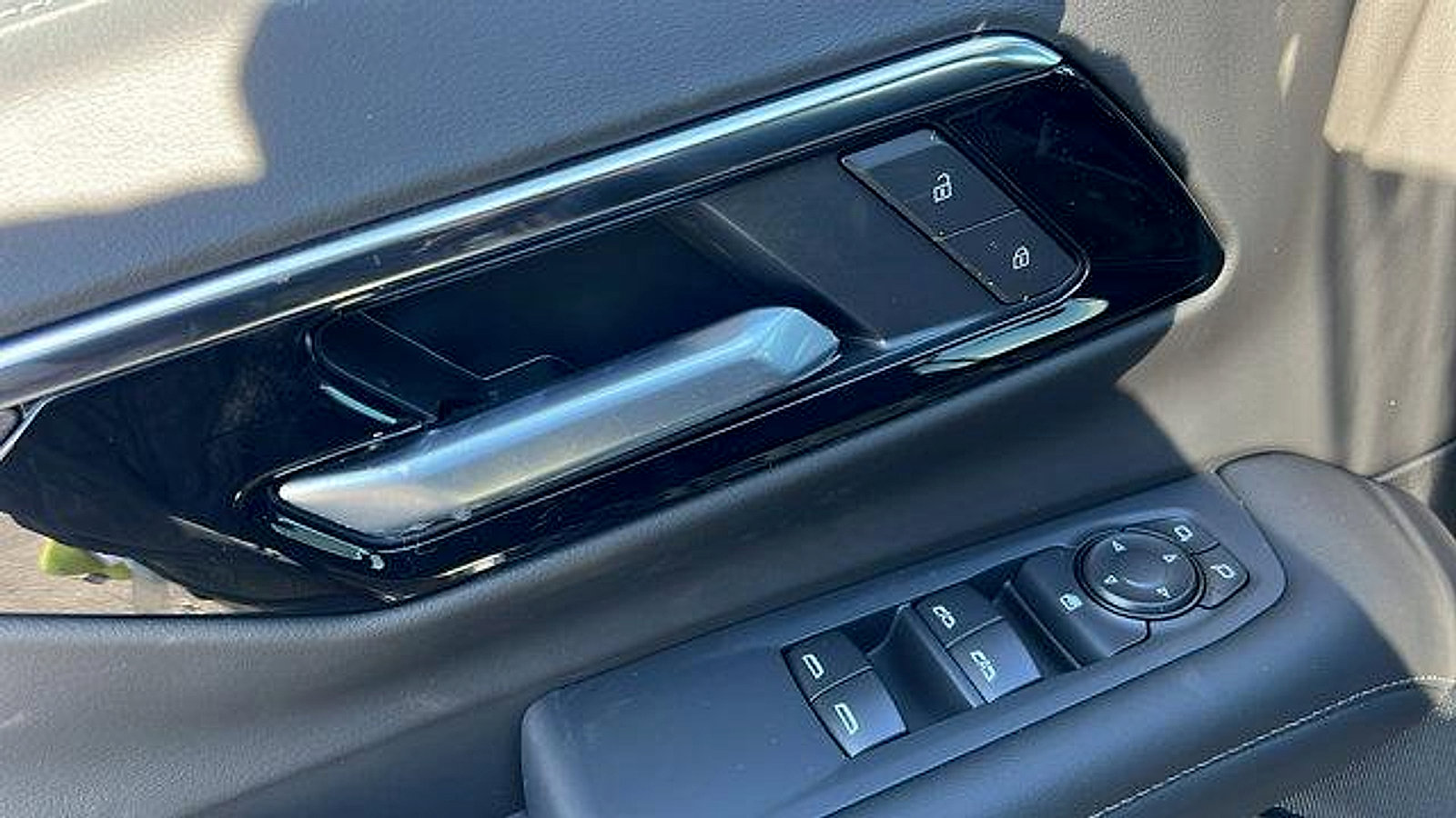 New 2026 Chevrolet Tahoe LS w/ LPO, Get Active Package image 17