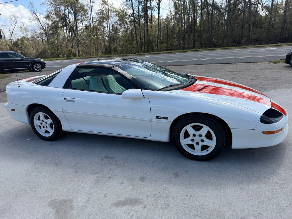 Used 1997 Chevrolet Camaro Z28 w/ Preferred Equipment Group 2 RWD image 9