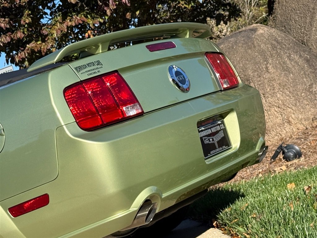 Used 2006 Ford Mustang GT RWD image 37
