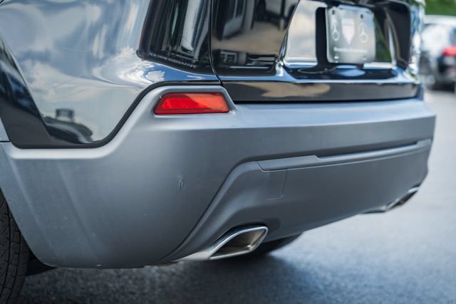 Used 2019 Jeep Cherokee Latitude Plus FWD image 9