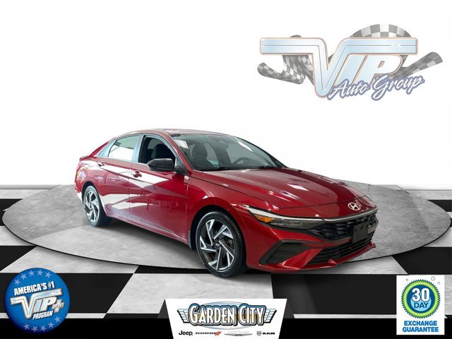 Used 2025 Hyundai Elantra Sport image 1