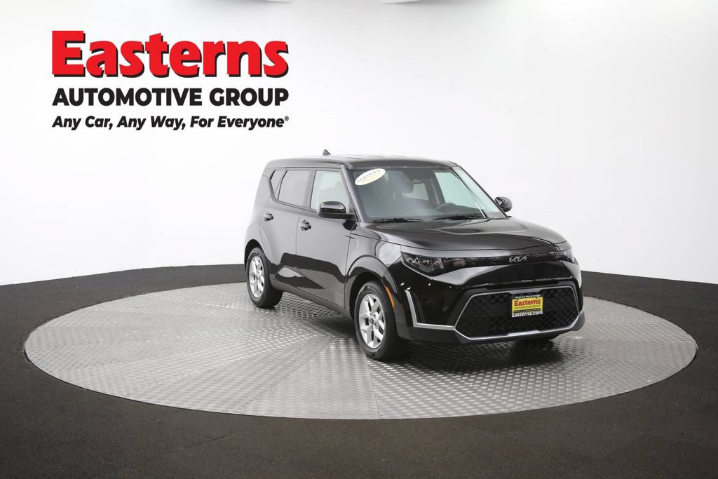 Used 2025 Kia Soul LX w/ LX Technology Package FWD image 48