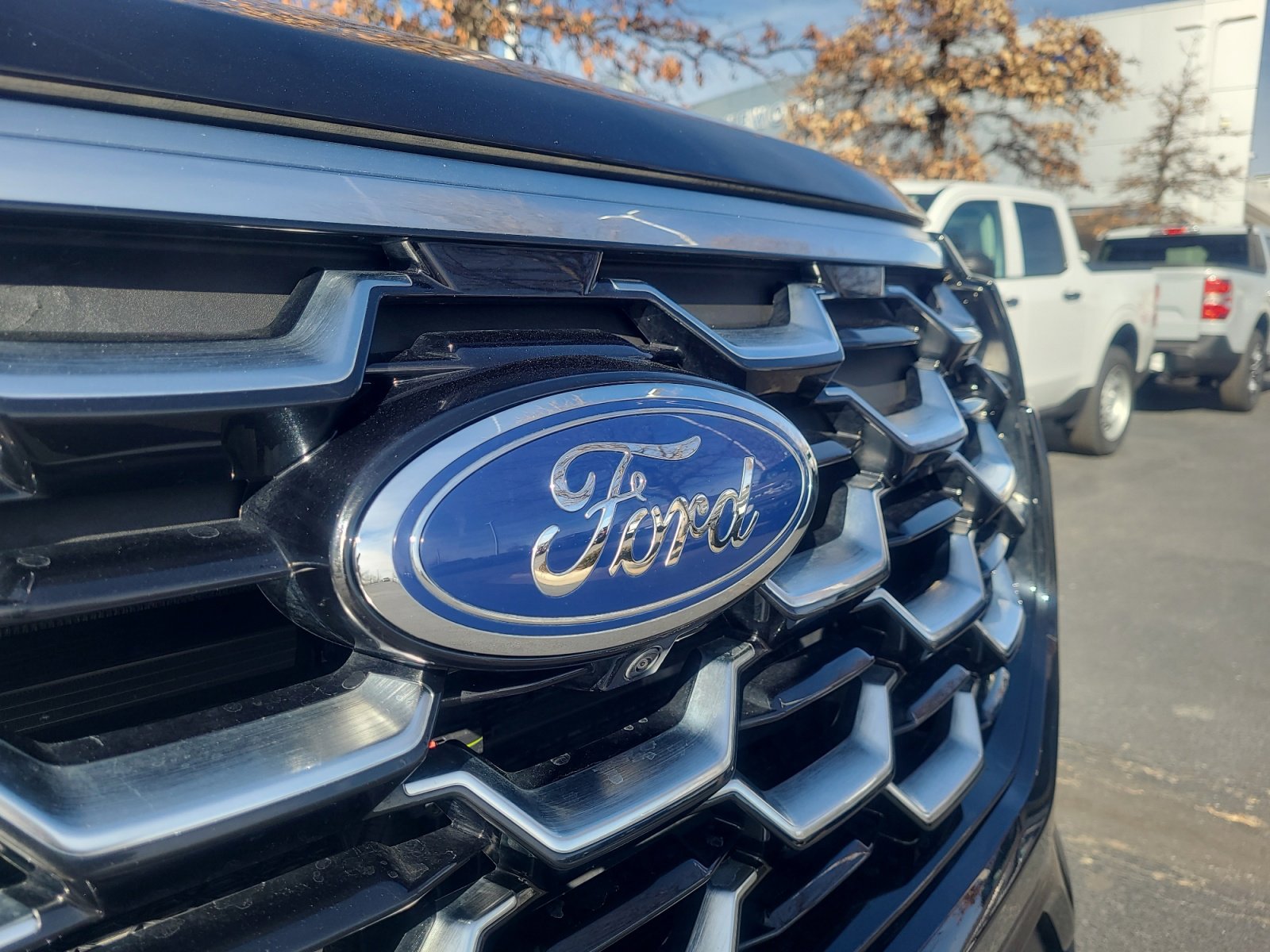 Certified 2025 Ford Explorer Platinum w/ Ultimate Package image 23