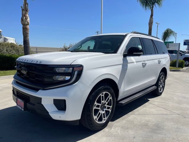 New 2026 Ford Expedition Active AWD/4WD image 1