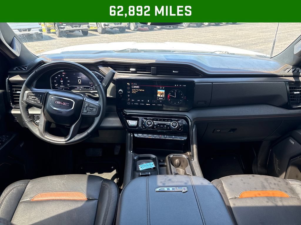 Used 2024 GMC Sierra 2500 AT4 w/ AT4 Premium Plus Package AWD/4WD image 4