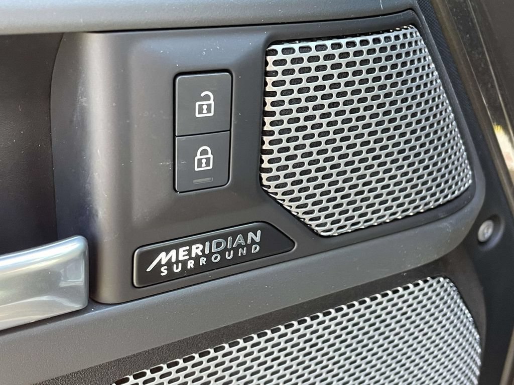Certified 2023 Land Rover Defender 130 X-Dynamic SE AWD/4WD image 35