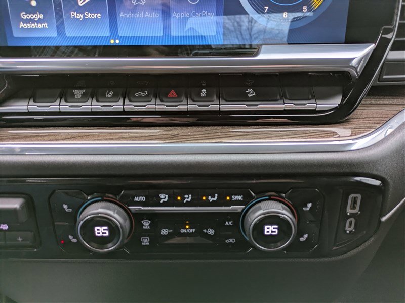 Used 2024 Chevrolet Silverado 2500 LT image 25