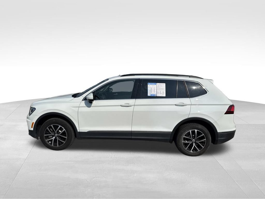 Used 2021 Volkswagen Tiguan SE w/ Panoramic Sunroof Package AWD/4WD image 4